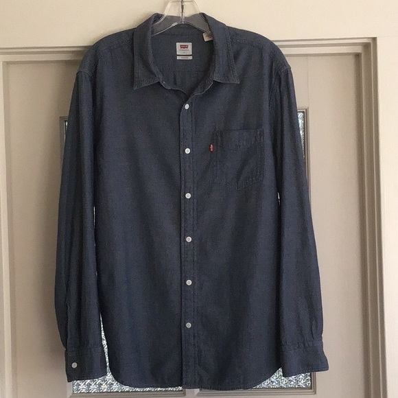 Levi’s Classic Men’s Button Up Indigo Shirt - Picture 1 of 9